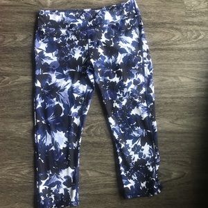 Fabletics Powerhold Crop Leggings XL